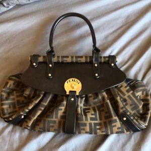 Fendi purse